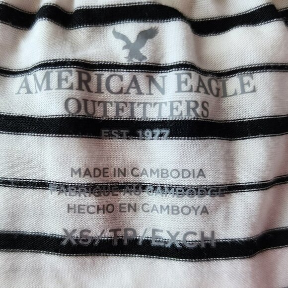 NWT American Eagle Striped White Black Ruffle Off The Shoulder Top Womens XS - Picture 5 of 9